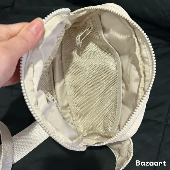 Preowned Lululemon Athletica Cream Ivory Off White Everywhere Belt Bag 1L - Picture 8 of 11